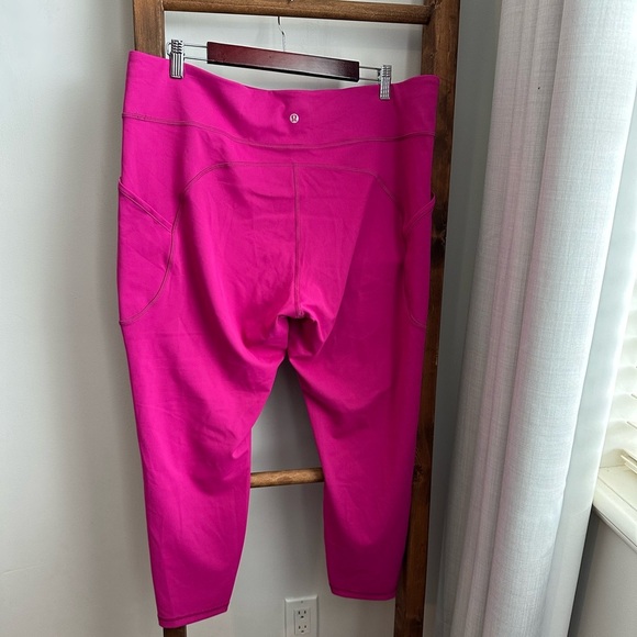 NWT Lululemon Invigorate High-Rise Tight 25" - Picture 8 of 11